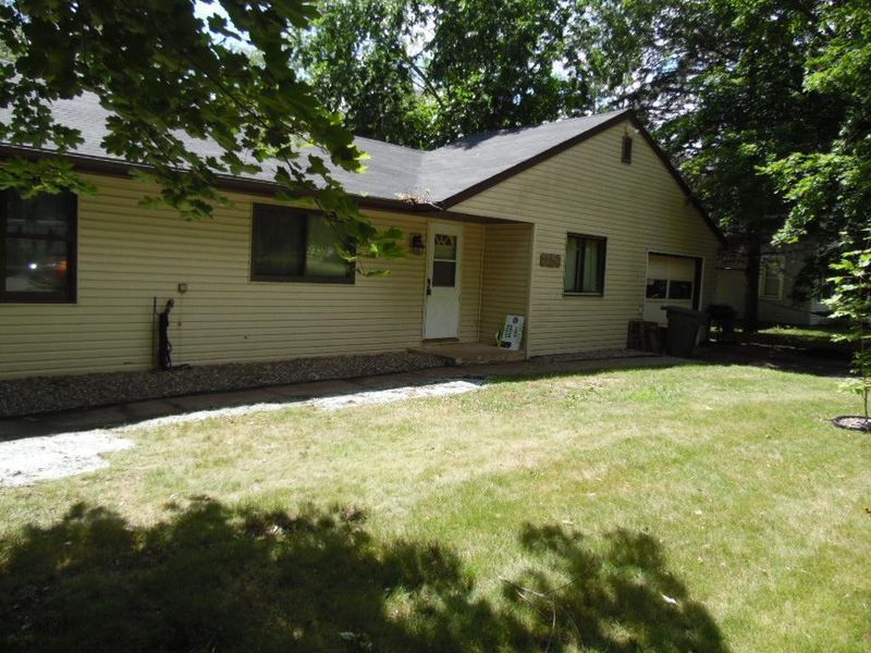 305 Bering St W, Milltown, WI 54858