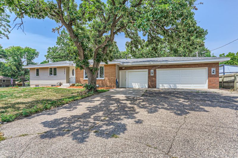 12288 Flag Ave, Savage, MN 55378