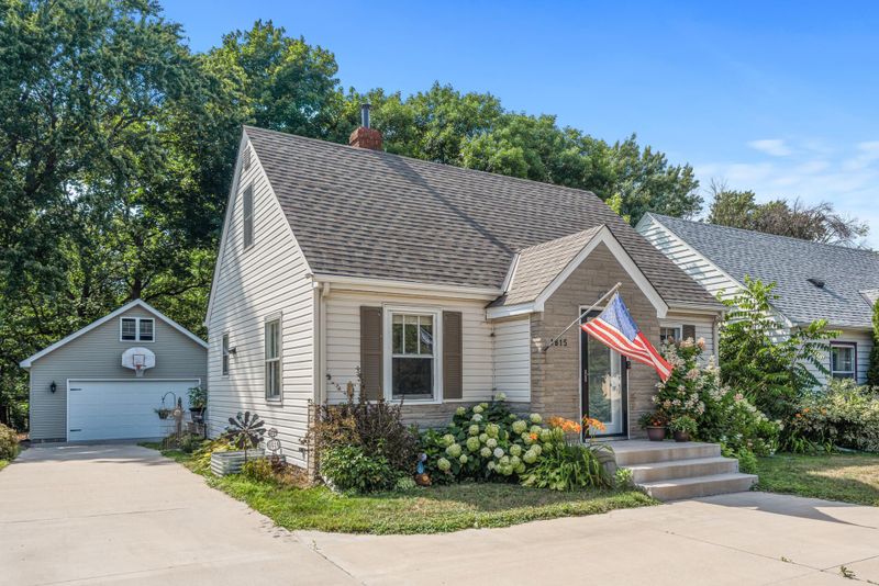 1815 Flandrau St, Maplewood, MN 55109