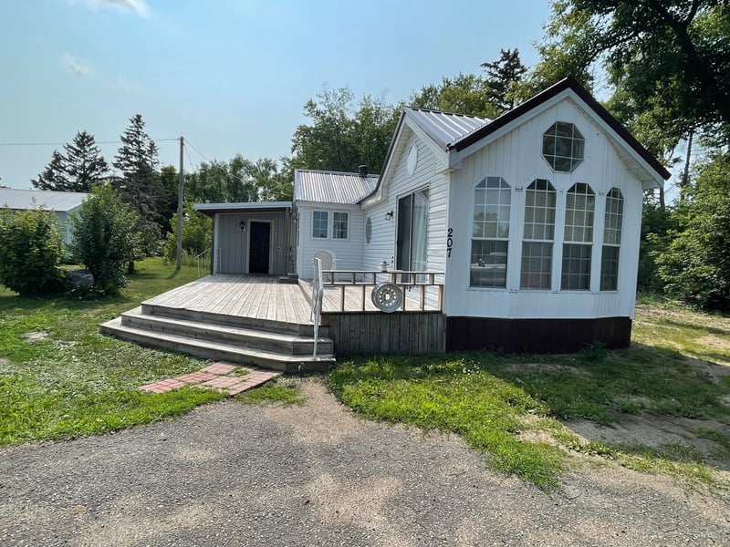207 N Wisconsin St, Hewitt, MN 56453