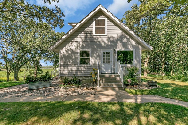 7604 70th Ave SE, Clear Lake, MN 55319