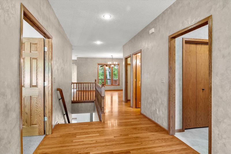 455 Ash St, Shakopee, MN 55379