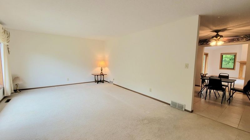 305 Parkside Dr SE, Preston, MN 55965