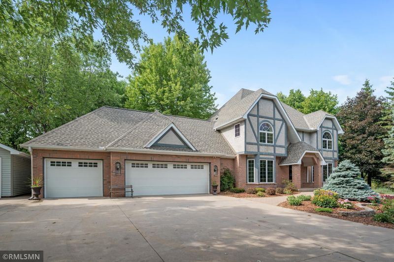 8120 Ingberg Ct N, Stillwater, MN 55082