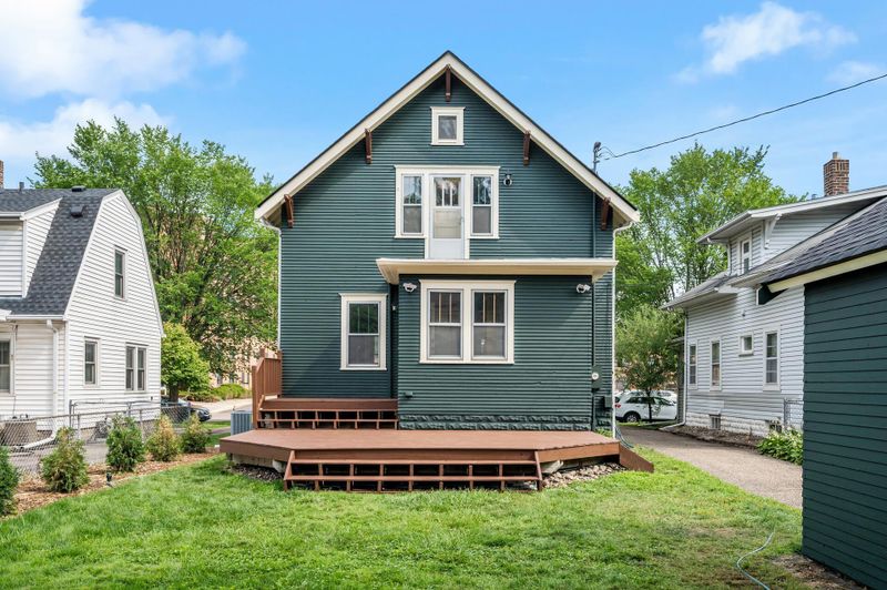 1440 Almond Ave, Saint Paul, MN 55108