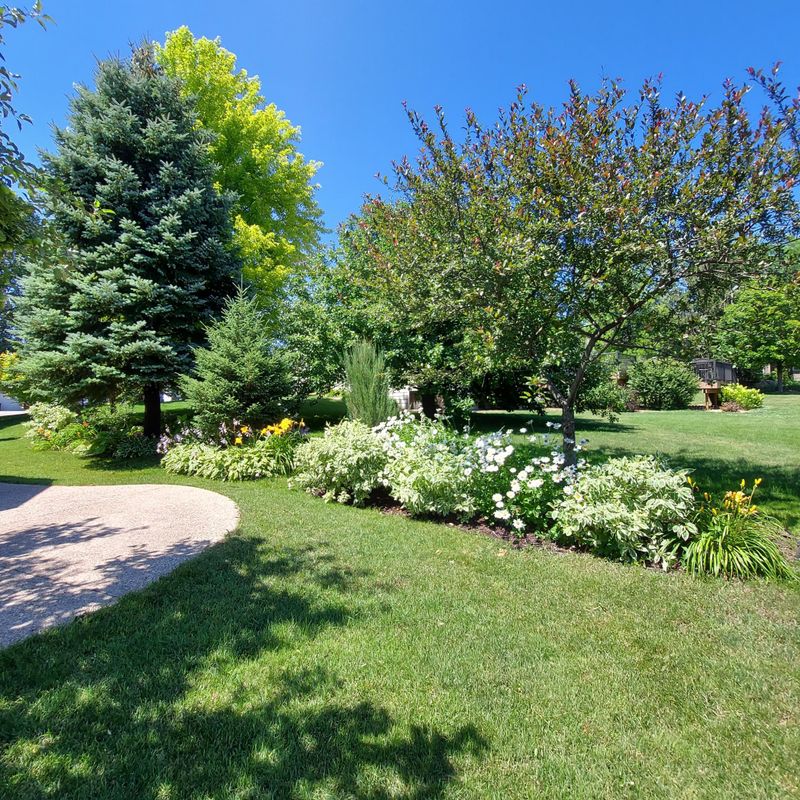 3406 Eagle Ridge Dr W, Willmar, MN 56201
