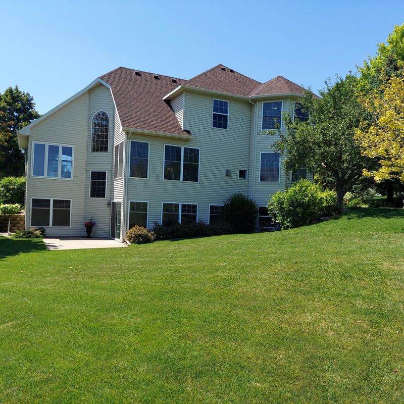 3406 Eagle Ridge Dr W, Willmar, MN 56201