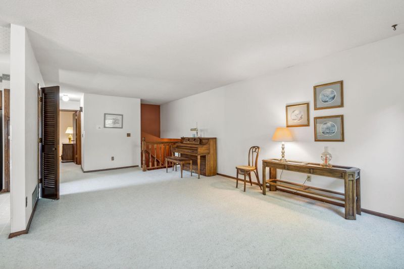 10582 104th Ave N, Maple Grove, MN 55369