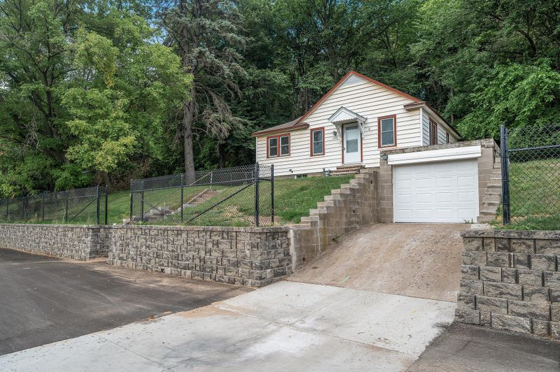 1441 Concord St N, South Saint Paul, MN 55075