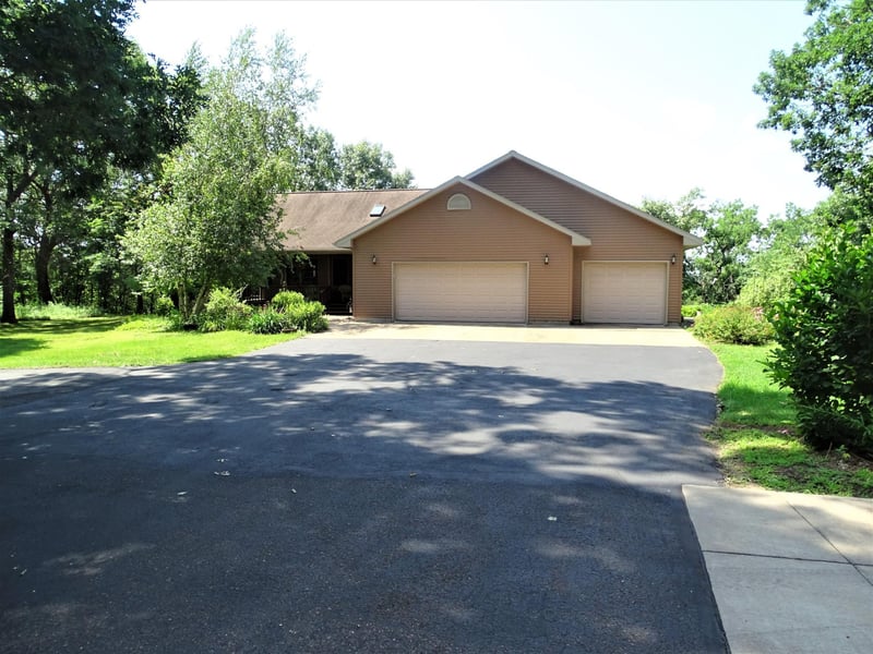 W7039 Us Highway 10, Arkansaw, WI 54721