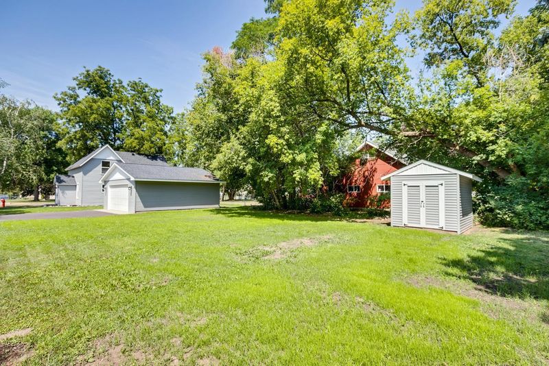 285 W 2nd St, Rush City, MN 55069