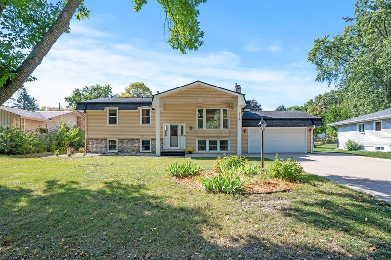 16627 Galaxie Way, Rosemount, MN 55068