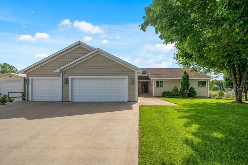 24645 Kettle River Blvd, Forest Lake, MN 55025