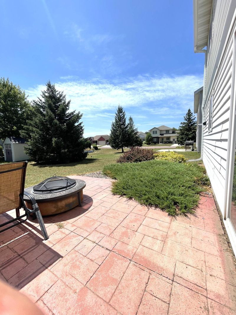 125 Jacob Dr, Mankato, MN 56001
