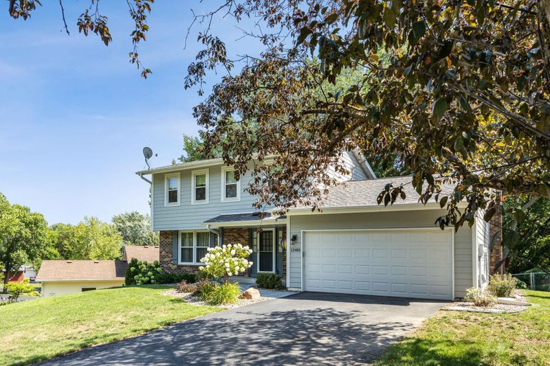 12485 Porcupine Ct, Eden Prairie, MN 55344