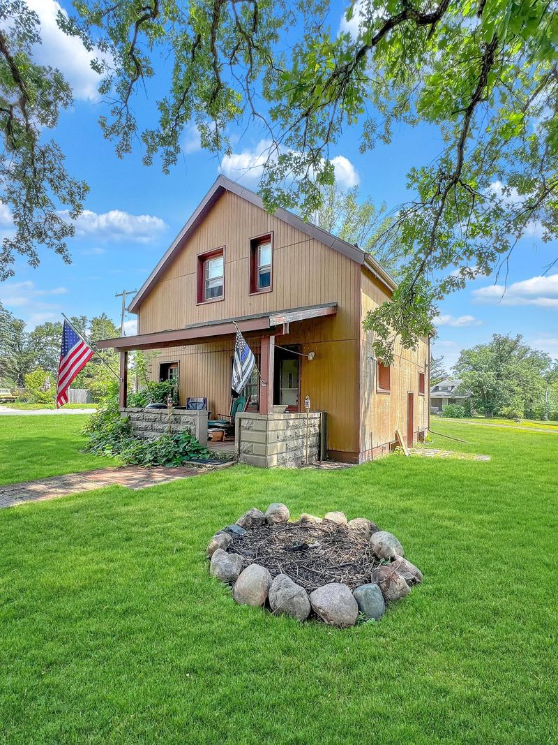 227 Main Ave, Clearbrook, MN 56634