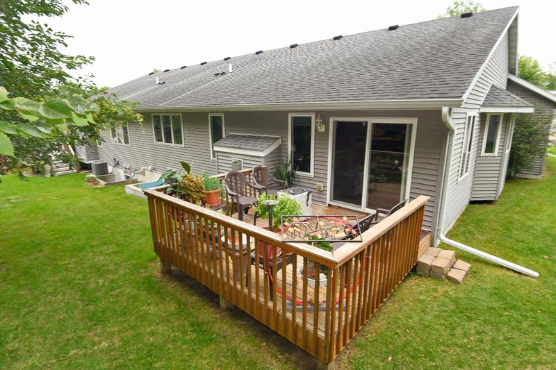 938 Rice St, Faribault, MN 55021