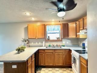 713 E Howard St, Winona, MN 55987
