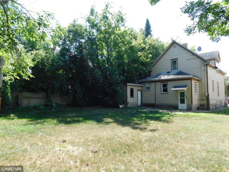 12 1st St SE, Aitkin, MN 56431