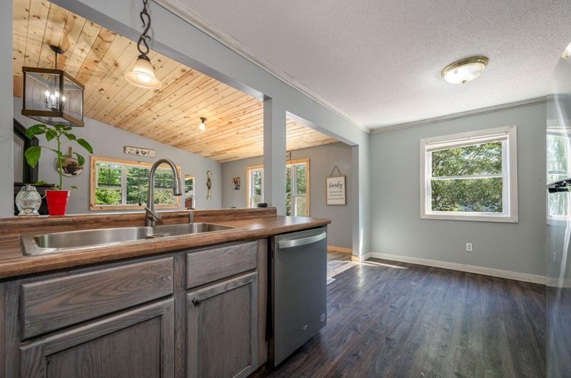 415 La Prairie Ave, Grand Rapids, MN 55744