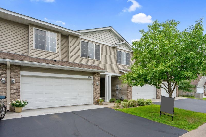 5905 86th Ln N, Brooklyn Park, MN 55443