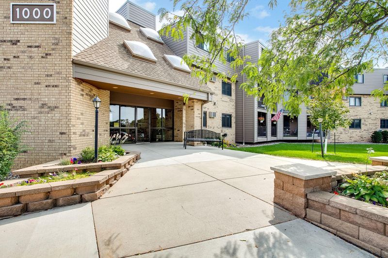 1000 41st Ave NE #308, Columbia Heights, MN 55421