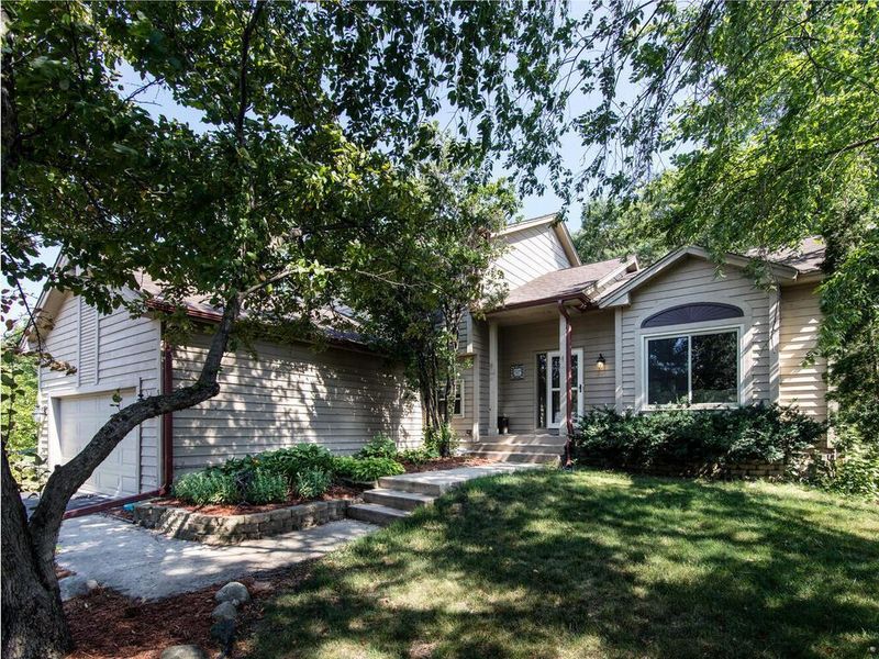 5059 Forest Glen Ct, Savage, MN 55378