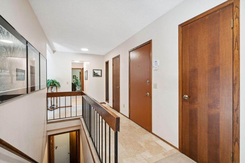 5100 Circle Down, Golden Valley, MN 55416