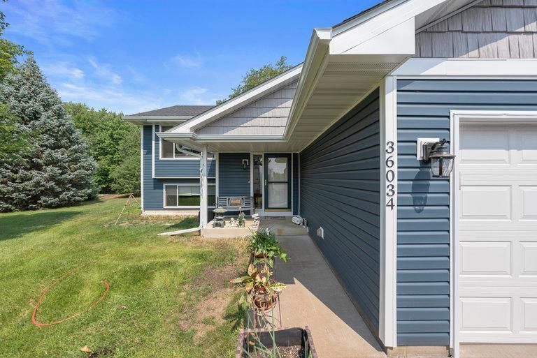 36034 Falcon Way, North Branch, MN 55056