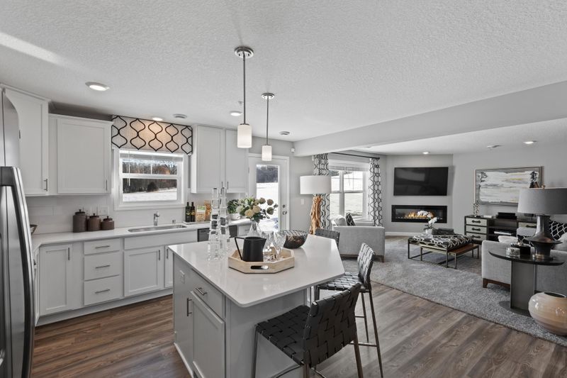 9402 Bridle Way, Victoria, MN 55386