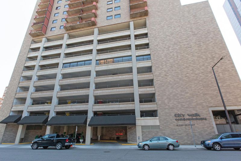 66 9th St E #2015, Saint Paul, MN 55101