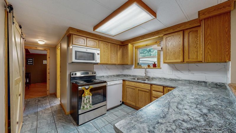 601 James St NE, Chatfield, MN 55923
