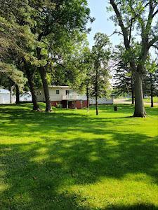 107 W 3rd St, Walters, MN 56097