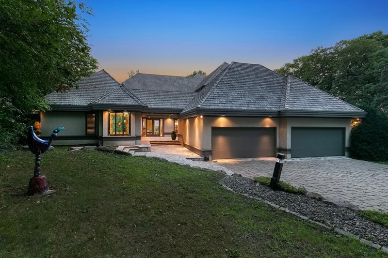 3265 Eagle Bluff Rd, Mound, MN 55364