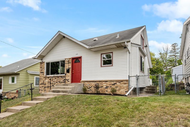 1690 Sims Ave, Saint Paul, MN 55106