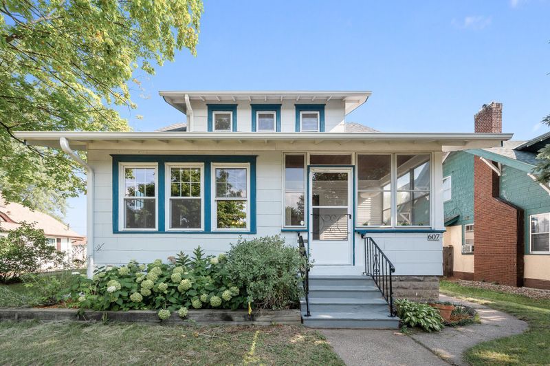 607 Sherwood Ave, Saint Paul, MN 55130