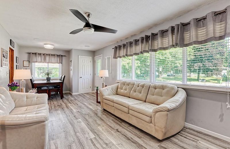 630 Rosedale Rd NE, Spring Lake Park, MN 55432