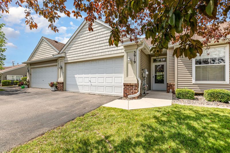 3919 Lawndale Ln N, Plymouth, MN 55446