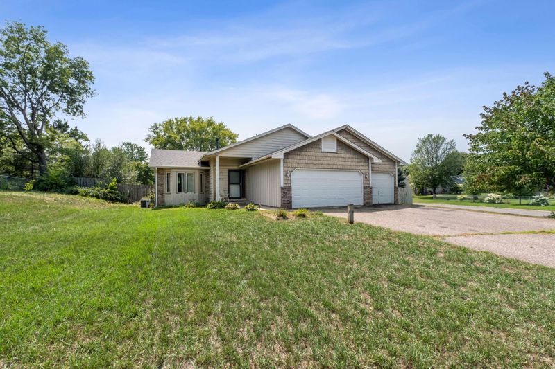 5810 142nd Ave NW, Ramsey, MN 55303