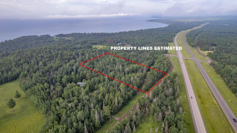 1306 Old North Shore Rd, Duluth, MN 55804