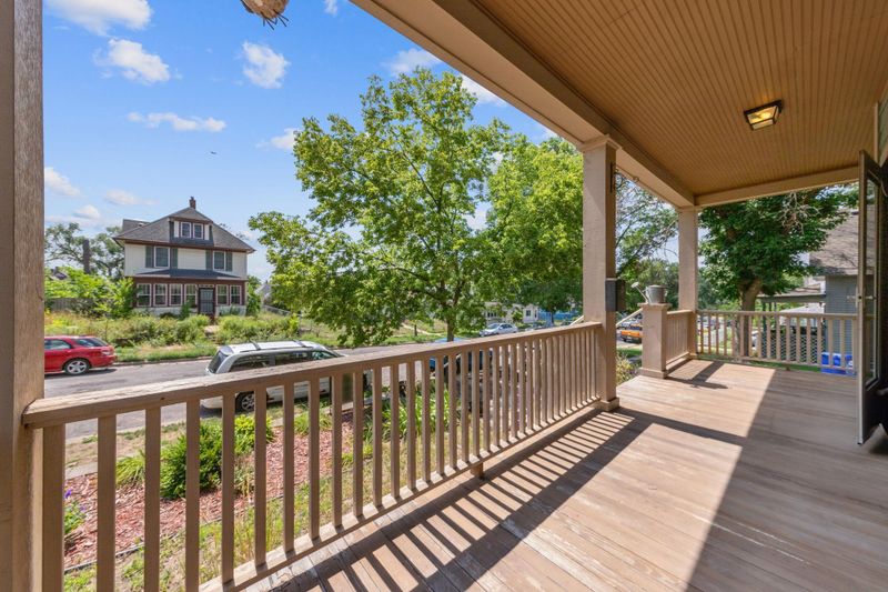 381 Lawson Ave E, Saint Paul, MN 55130
