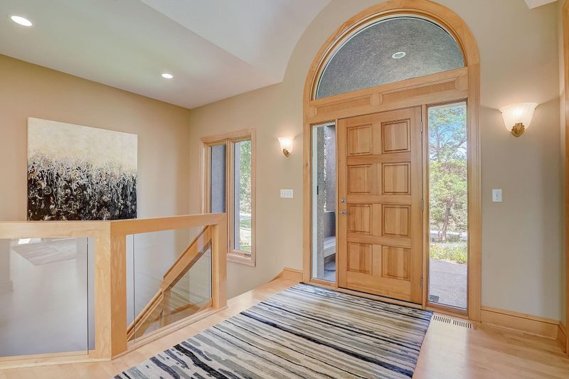 27585 Woodside Rd, Minnetonka, MN 55331