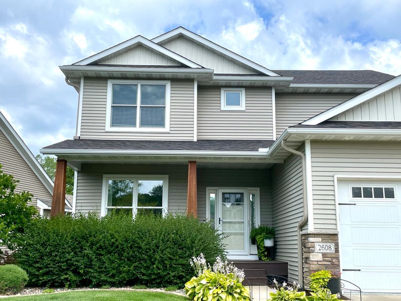 2608 Oak Lawn Dr, Northfield, MN 55057