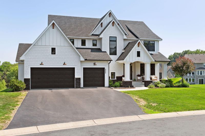 9986 Windsor Ter, Eden Prairie, MN 55347