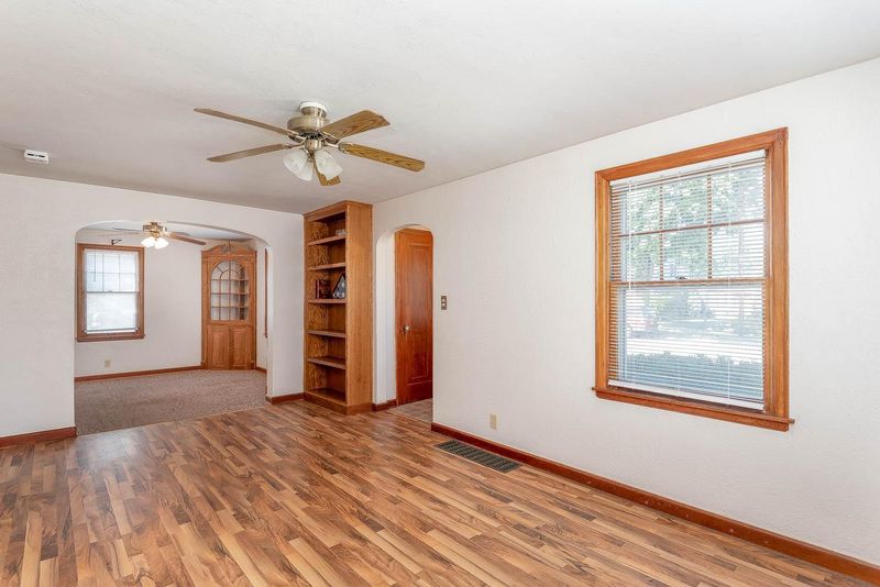 936 Range St, North Mankato, MN 56003