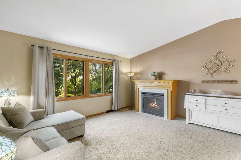 874 Sherwood Rd, Shoreview, MN 55126