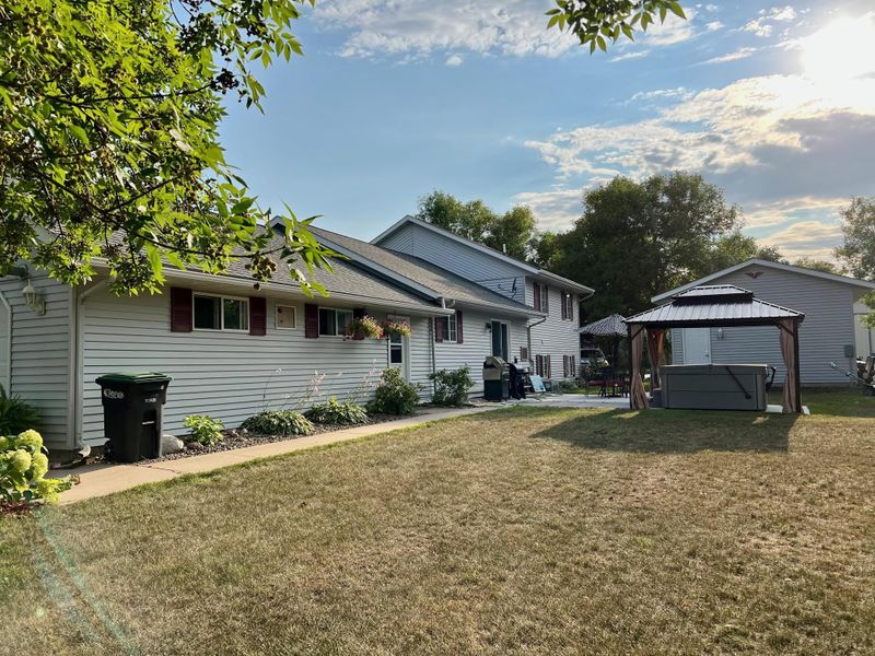 900 7th Ave SW, Little Falls, MN 56345