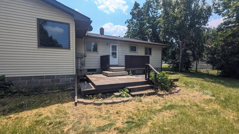 320 1st St NW, Mcintosh, MN 56556