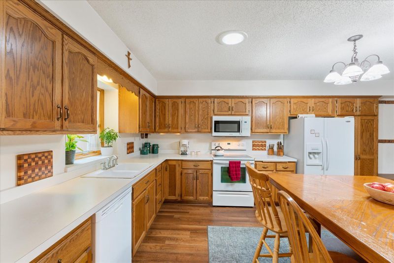11997 Dogwood St NW, Coon Rapids, MN 55448