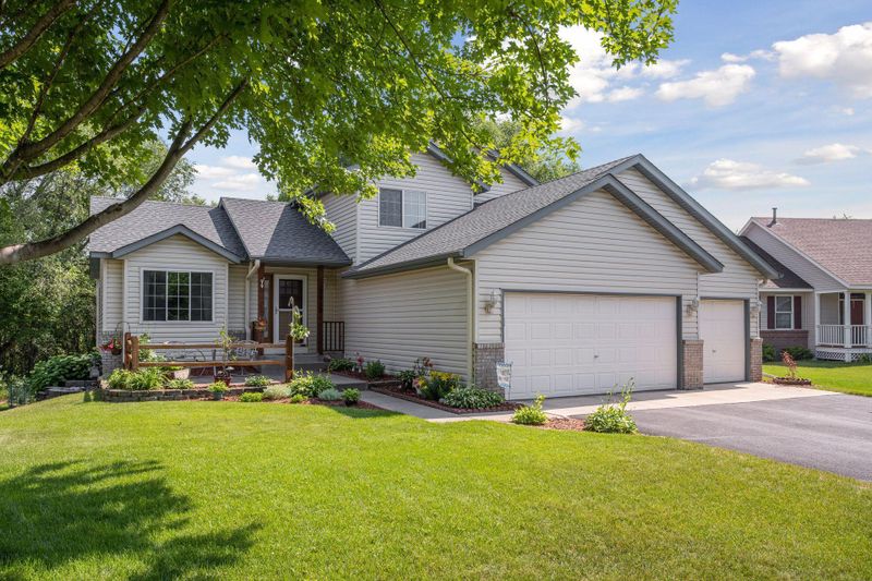 3330 Lake Ridge Dr, Big Lake, MN 55309